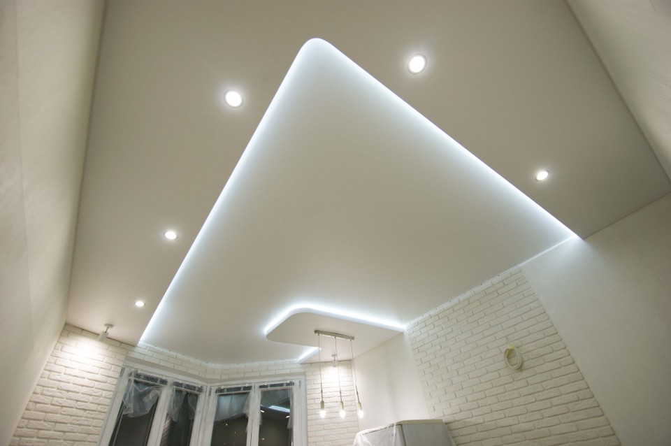 Заказать парящие натяжные потолки в г. Тольятти